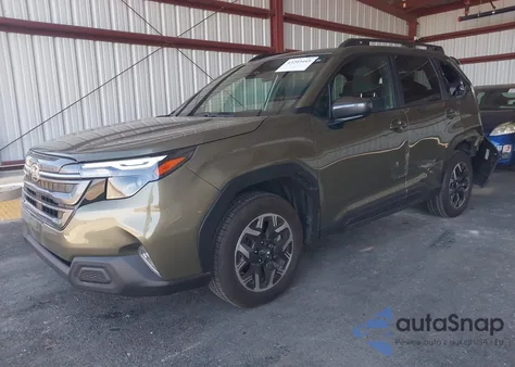 2025 Subaru Forester Premium z USA, uszkodzony, nr VIN JF2SLDDC5SH517764